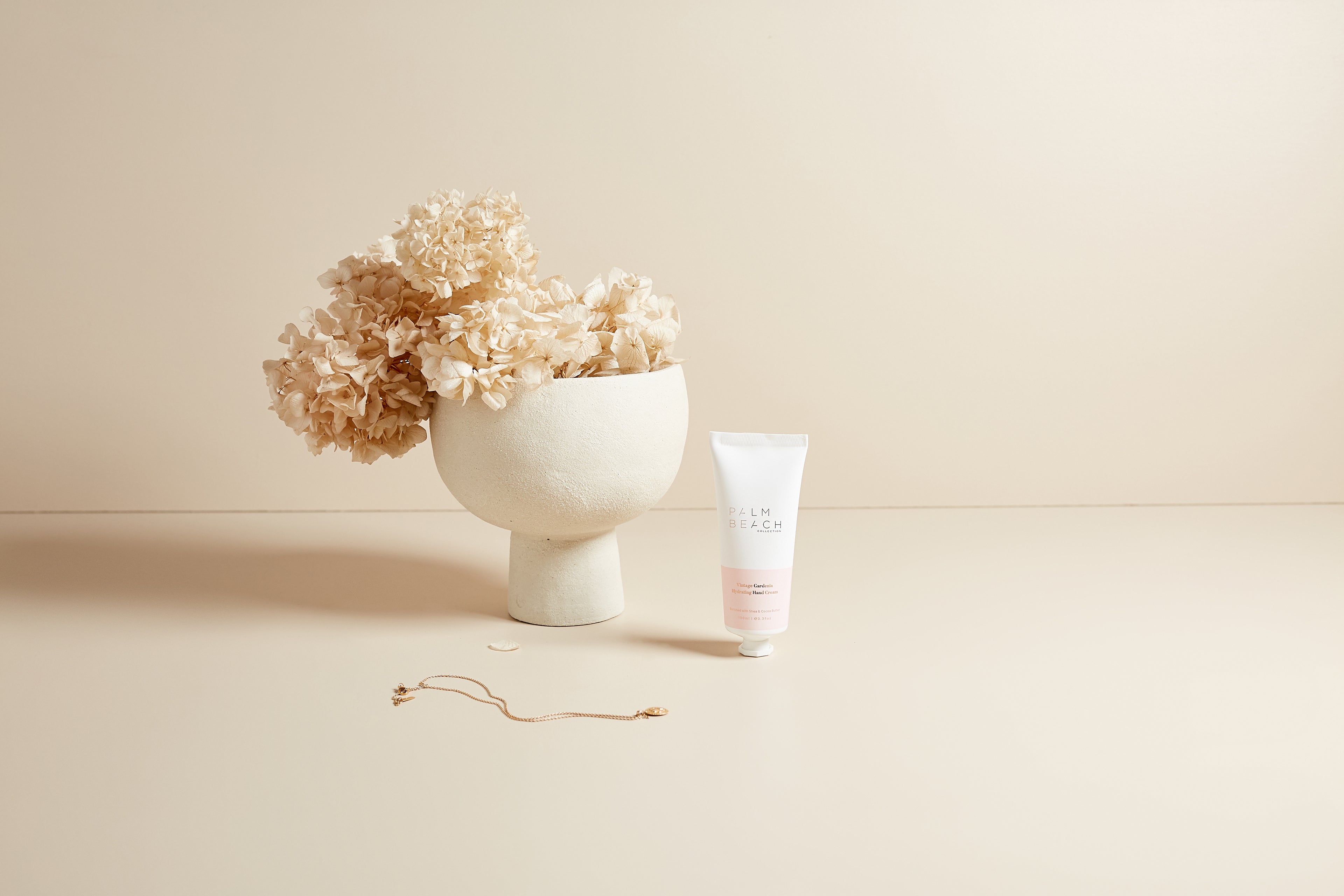 100ml Hydrating Scented Hand Cream - Vintage Gardenia