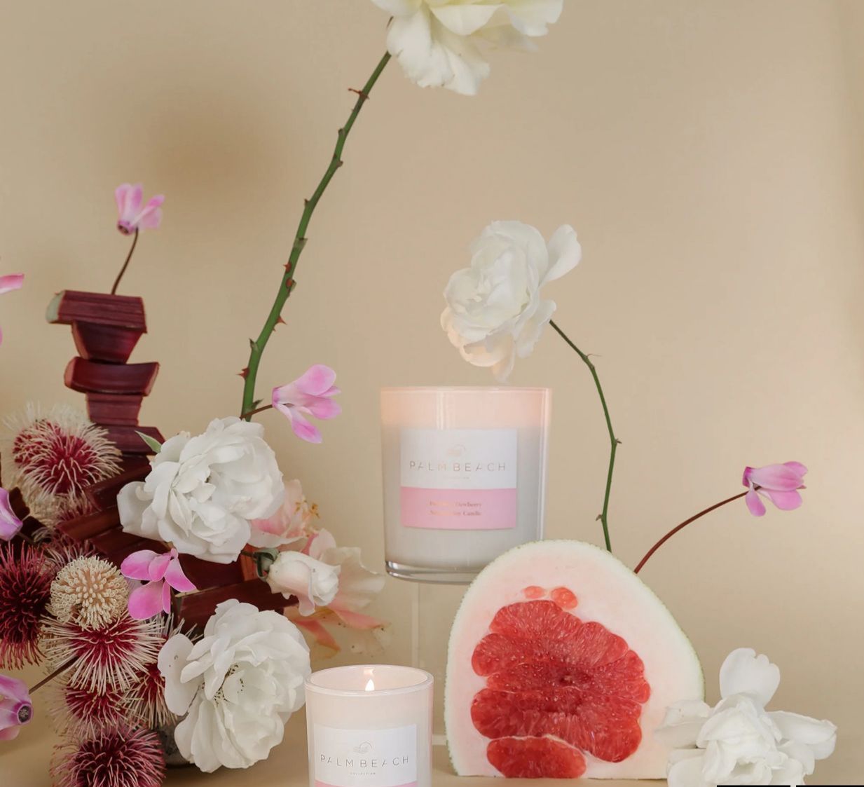 Pomelo & Dewberry Scented Candle 420g